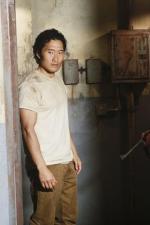 Дэниэл Дэ Ким: 427x640 / 39 Кб