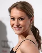 Алекса ПенаВега: 318x400 / 21 Кб