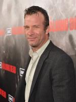 Томас Джейн: 303x400 / 22 Кб