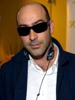 Джон Вентимилья: 300x400 / 22 Кб