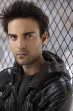 Nik Tyler: 576x864 / 80 Кб