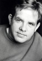 Брайан Хау: 350x501 / 29 Кб