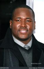 Куинтон Аарон: 400x620 / 34 Кб