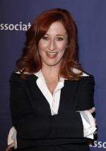 Викки Льюис: 425x600 / 40 Кб