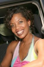 J. Karen Thomas: 263x400 / 24 Кб