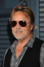 Дон Джонсон: 1352x2048 / 595 Кб