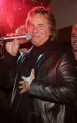 Дон Джонсон: 249x400 / 21 Кб