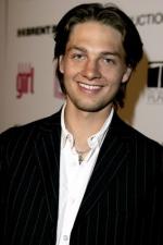 Грегори Смит: 267x400 / 20 Кб