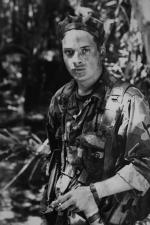 Аден Янг: 800x1200 / 148 Кб