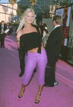 Виктория Сильвстедт: 275x400 / 22 Кб