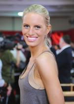 Каролина Куркова: 285x400 / 21 Кб