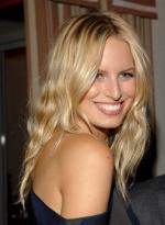 Каролина Куркова: 293x400 / 26 Кб