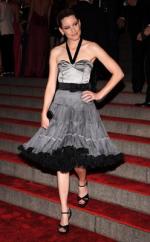 Элизабет Бэнкс: 248x400 / 24 Кб