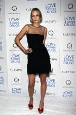 Лили Собески: 1365x2048 / 384 Кб