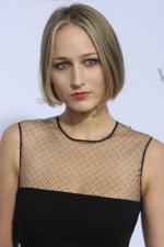 Лили Собески: 267x400 / 19 Кб