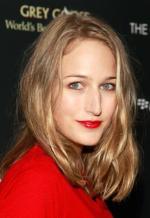 Лили Собески: 276x400 / 24 Кб