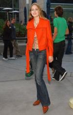 Лили Собески: 257x400 / 24 Кб