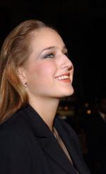 Лили Собески: 245x400 / 14 Кб