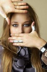 Лили Собески: 261x400 / 26 Кб