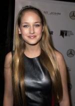 Лили Собески: 284x400 / 21 Кб