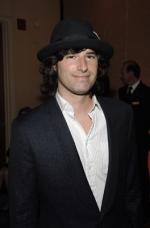 Пит Йорн: 264x400 / 16 Кб