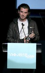 Гэвин Россдэйл: 251x400 / 17 Кб