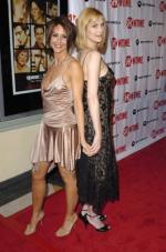 Мишель Клуни: 265x400 / 30 Кб