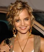 Мена Сувари: 338x400 / 30 Кб