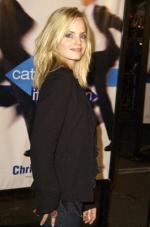 Мена Сувари: 265x400 / 21 Кб