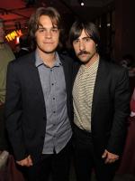 Джейсон Шварцман: 300x400 / 22 Кб