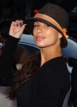 Рона Митра: 286x400 / 20 Кб