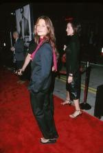 Рона Митра: 268x400 / 19 Кб