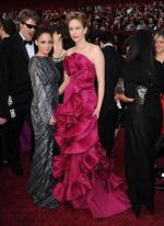 Вера Фармига: 437x600 / 62 Кб