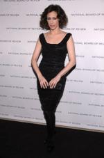 Вера Фармига: 265x400 / 20 Кб