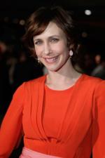 Вера Фармига: 267x400 / 16 Кб