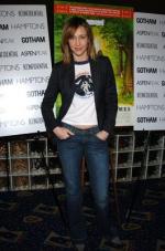 Вера Фармига: 265x400 / 31 Кб