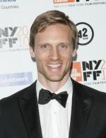 Тедди Сирс: 309x400 / 23 Кб