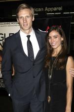 Тедди Сирс: 1365x2048 / 379 Кб