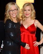 Анджела Кинси: 323x400 / 29 Кб