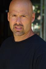 Джо Басиле: 1370x2048 / 290 Кб