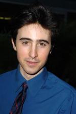 Джош Цуккерман: 268x400 / 17 Кб