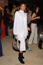 Марша Томасон: 263x400 / 26 Кб