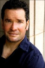 Matthew Tompkins: 900x1350 / 233 Кб