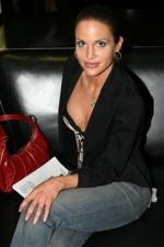 Тиа Тексада: 267x400 / 21 Кб