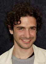 Леонардо Сбаралья: 285x400 / 24 Кб