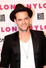 Шейн Уэст: 272x400 / 21 Кб