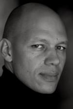 Джаррет Дж. Мерц: 1371x2048 / 221 Кб