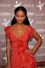 Джой Брайант: 267x400 / 27 Кб