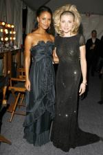 Джой Брайант: 269x400 / 29 Кб