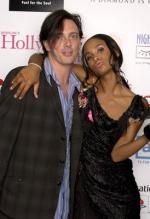 Джой Брайант: 274x400 / 26 Кб